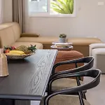 Mesogeios 4 Vila