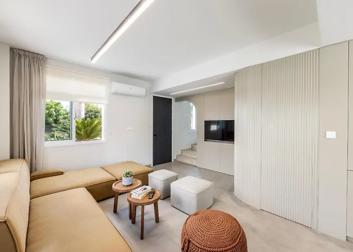 ヴィラ Mesogeios 4