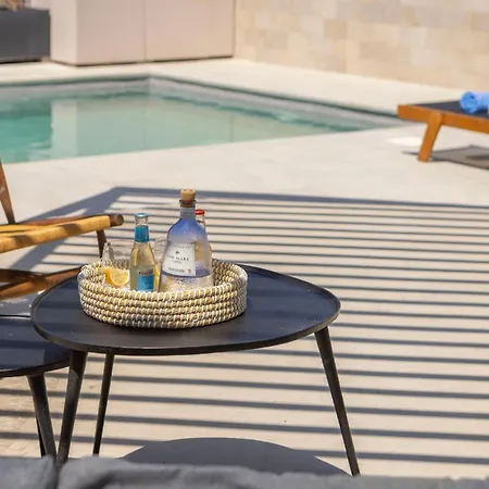 Mesogeios 4 Protarász